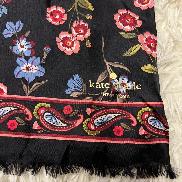Late Spade Floral black Rectangle Scarf 80 X 30 Aprox  W/Fringe Boho City NWOT - Picture 8 of 9